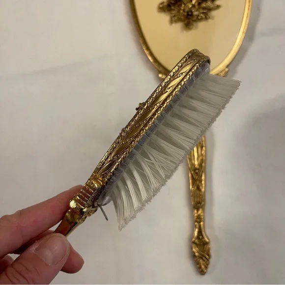 VINTAGE MIRROR & BRUSH SET